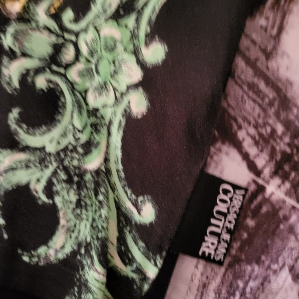 Shirt - Picture 2 of 4